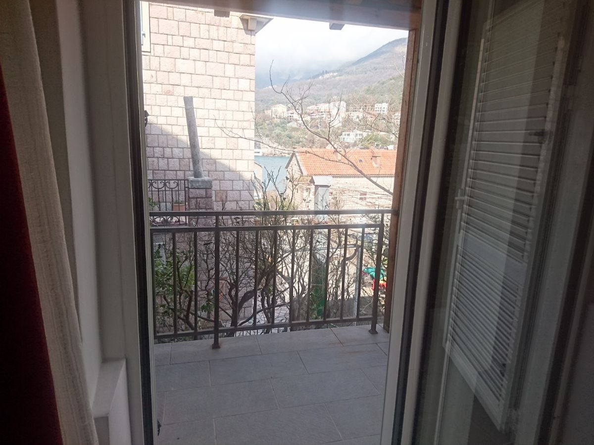 crimson balcony springs apartments montenegro